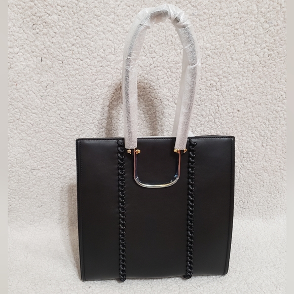 Alexander McQueen The Story Leather Tote - Picture 2 of 10